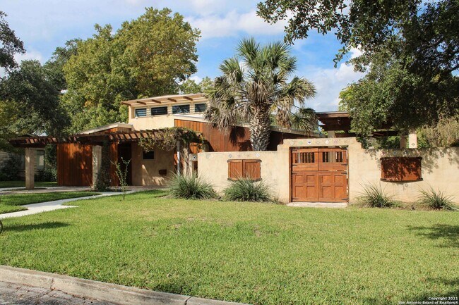 Foto del edificio - 539 Woodcrest Dr