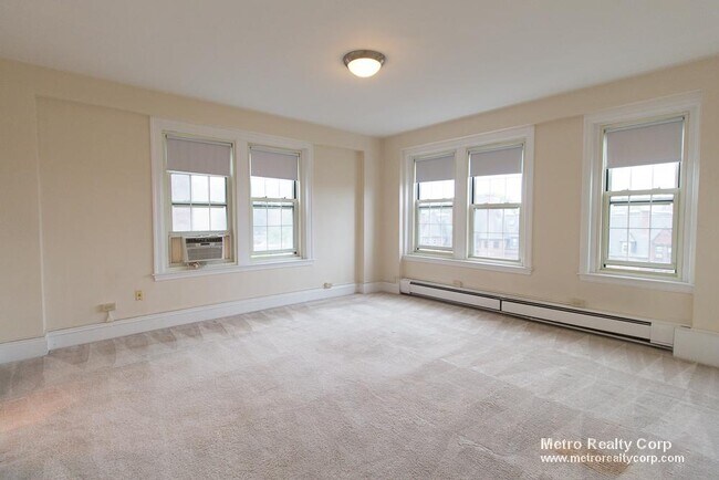 Building Photo - 1401 Beacon St