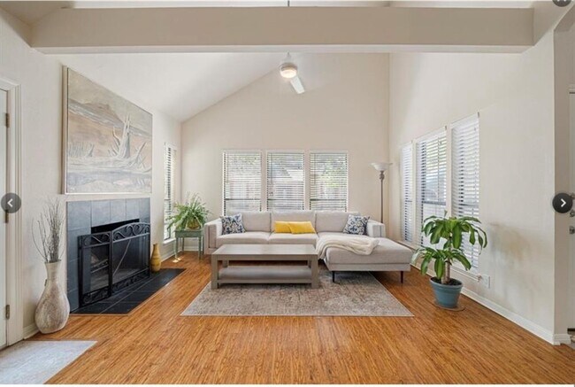Foto del edificio - 6612 Cat Creek Trail