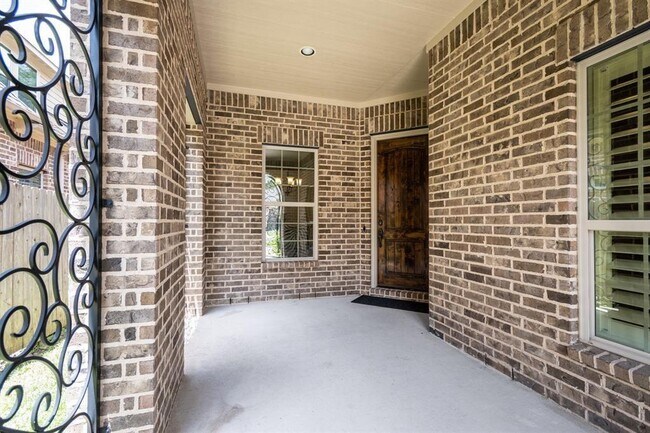 Building Photo - 8885 Van Allen Dr