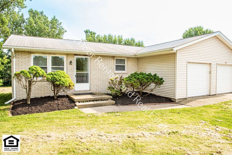Primary Photo - 113 Miller Rd