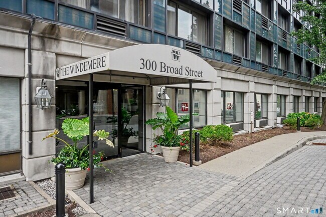 Foto del edificio - 300 Broad St