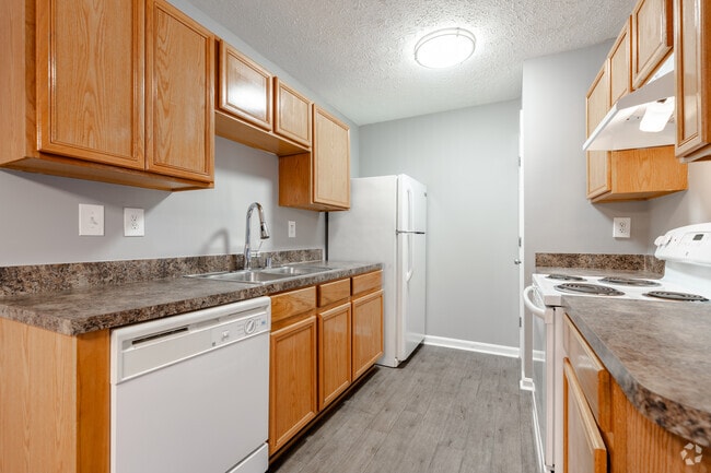 2HAB, 2BA - Shelbyville Place - Shelbyville Place
