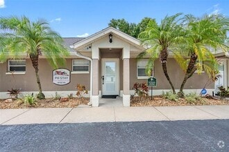 Building Photo - 2703 W Tampa Bay Blvd