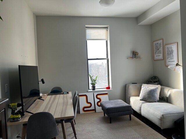 Foto del edificio - 1205 W Webster Ave