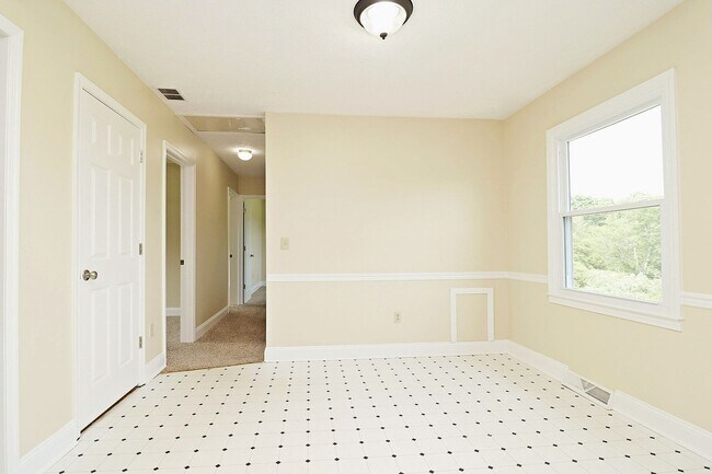 Foto del edificio - 10 Acre Scottsville Farmette - Bring Your ...