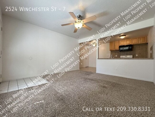Building Photo - 2524 Winchester Dr