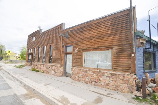 Building Photo - 19 N Main St