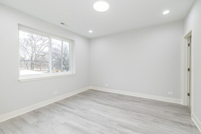 Foto del edificio - 1232 S Fairfield Ave