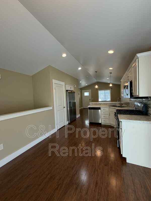 Building Photo - 1842 Stony Meadow Ln