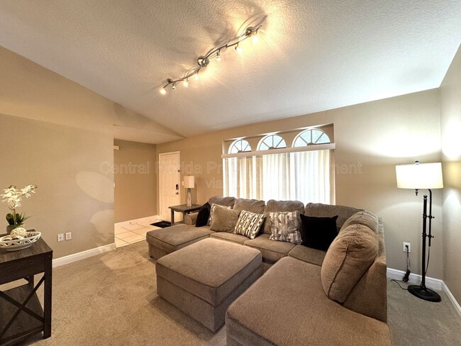 Foto del edificio - 820 Briargrove Ave