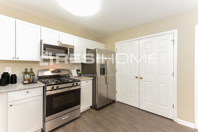 Building Photo - 4061 Ward Lake Trl