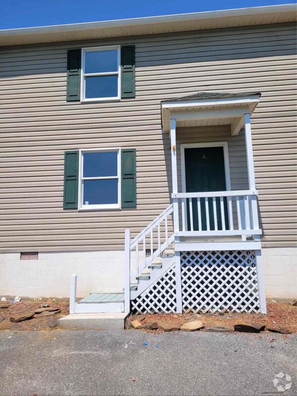Apartments under 1,500 in Atkins VA 3 Rentals