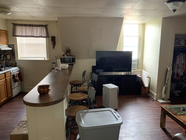 open living room to kitchen - 315 N Lime St