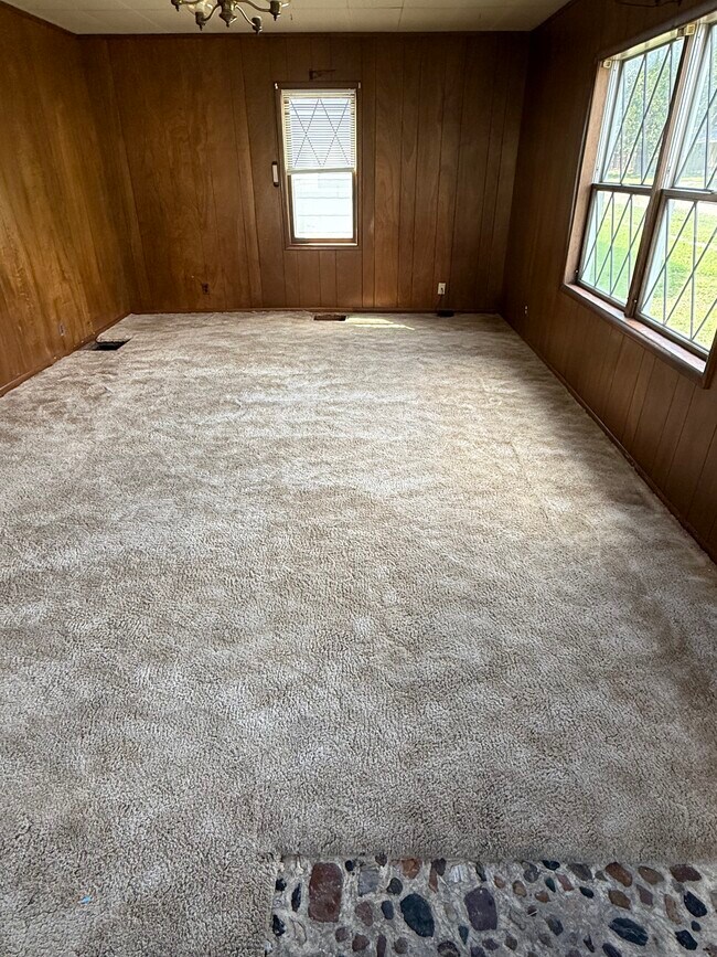 Sala de estar - 168 N Moore St