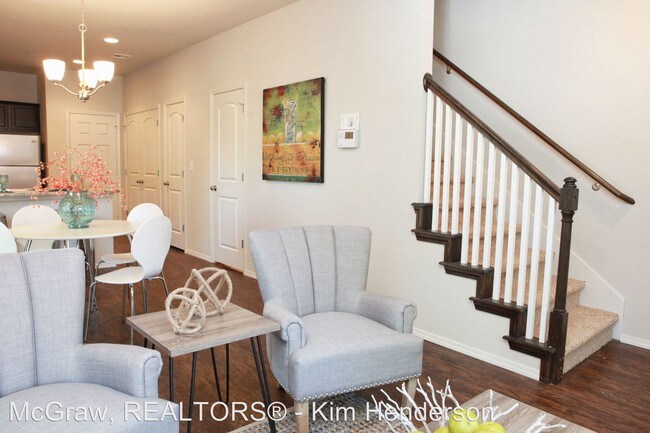 Foto del edificio - 5008 S Quaker Ave