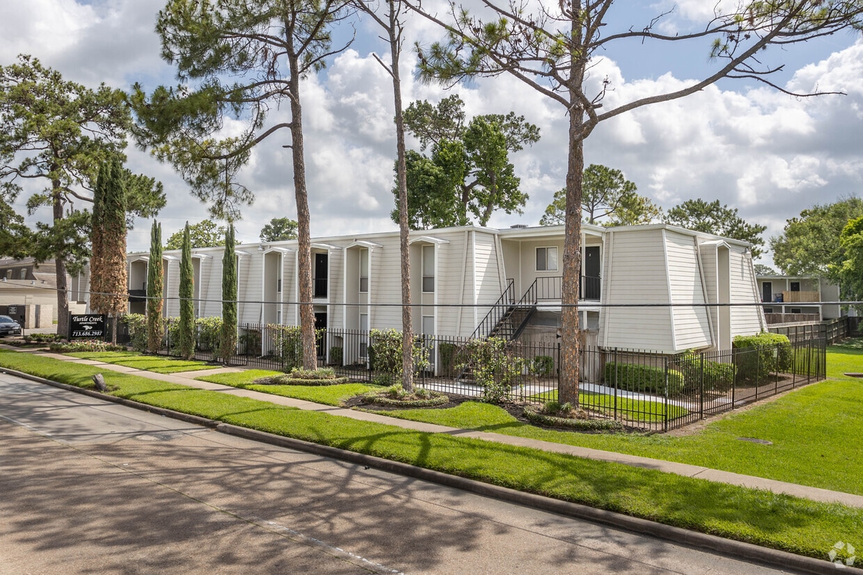 Turtle Creek Apartments in Houston, TX