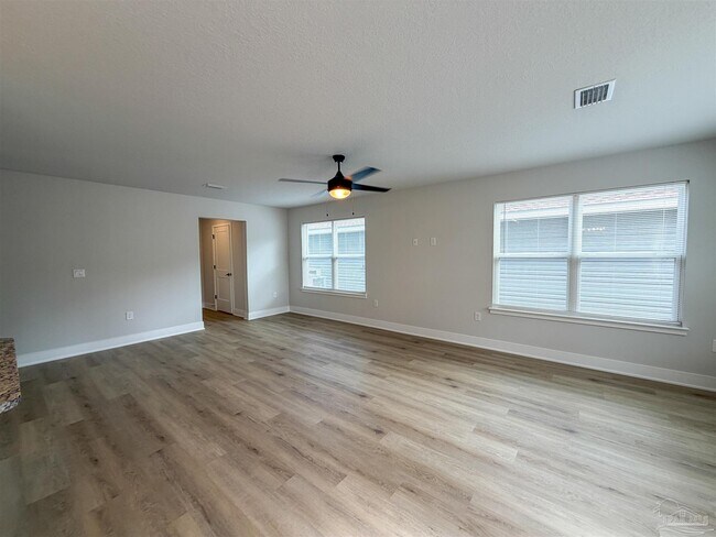 Building Photo - 8049 Westpointe Ln