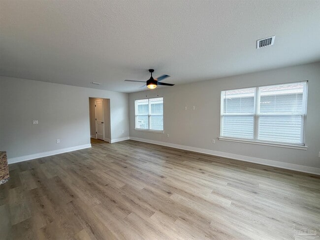 Foto del edificio - 8049 Westpointe Ln