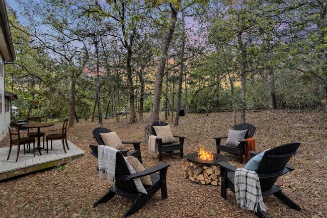 Foto del edificio - 104 Upolu Ct