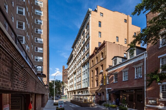 Building Photo - The Hallanan