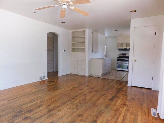 Foto del edificio - 941 Walnut Ave
