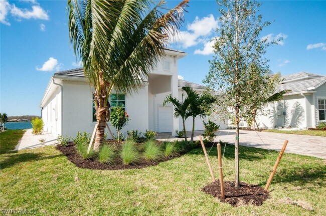 Building Photo - 13700 Blue Bay Cir
