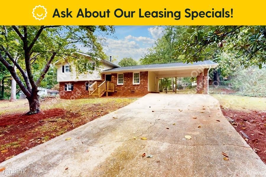 4 br, 3 bath House 209 Lucan Ct House Rental in Riverdale, GA