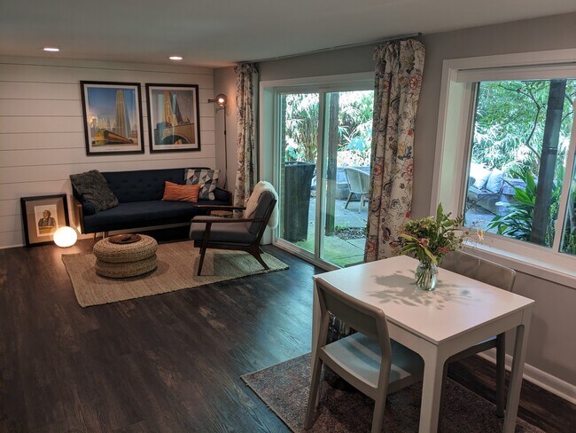 Building Photo - 314 Glendale Dr