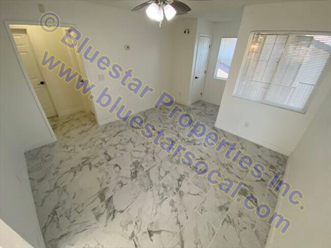 Foto del edificio - 16450 Lariat Rd