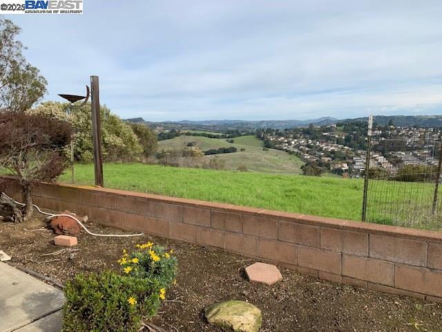 Foto del edificio - 2755 Pineridge Rd