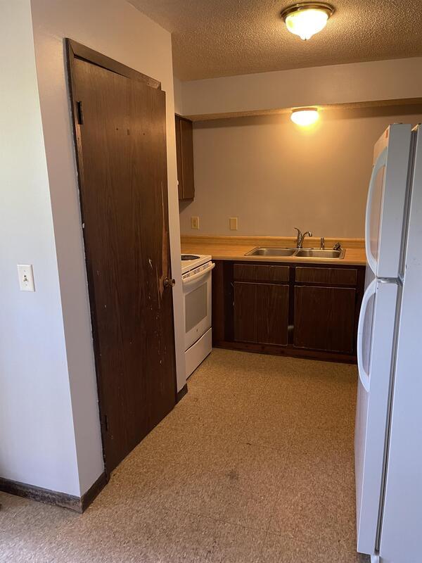 Building Photo - 2224 Bradley Ct
