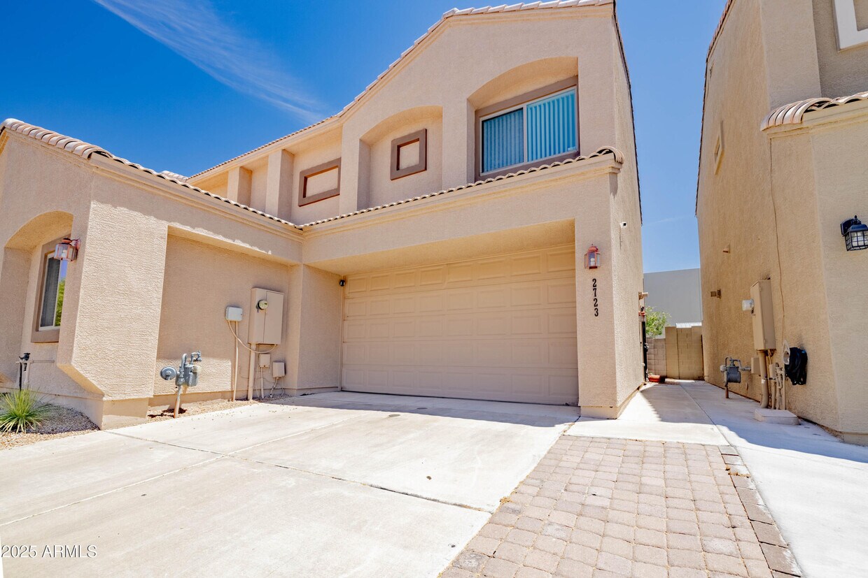 Foto principal - 2723 E Schiliro Cir