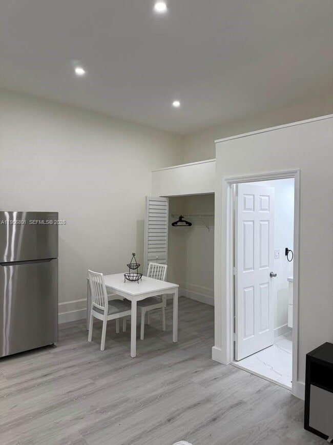 Foto del edificio - 16164 SW 143rd Ln