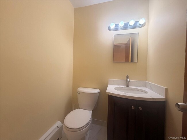 Building Photo - 72 Greenway Terrace