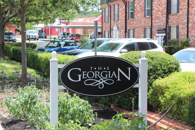 Foto del edificio - 8401 N New Braunfels Ave