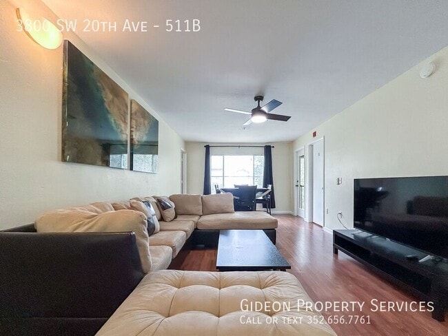 Building Photo - 3800 SW 20th Ave