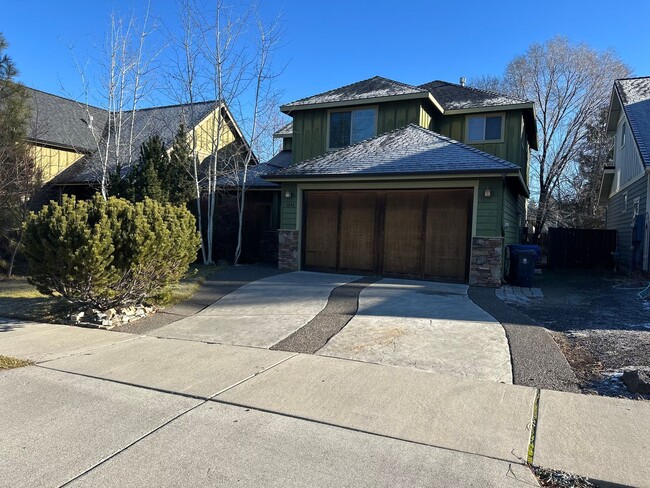 Building Photo - Live the Old Mill Lifestyle– Updated 3 Bedroom Home in Bend