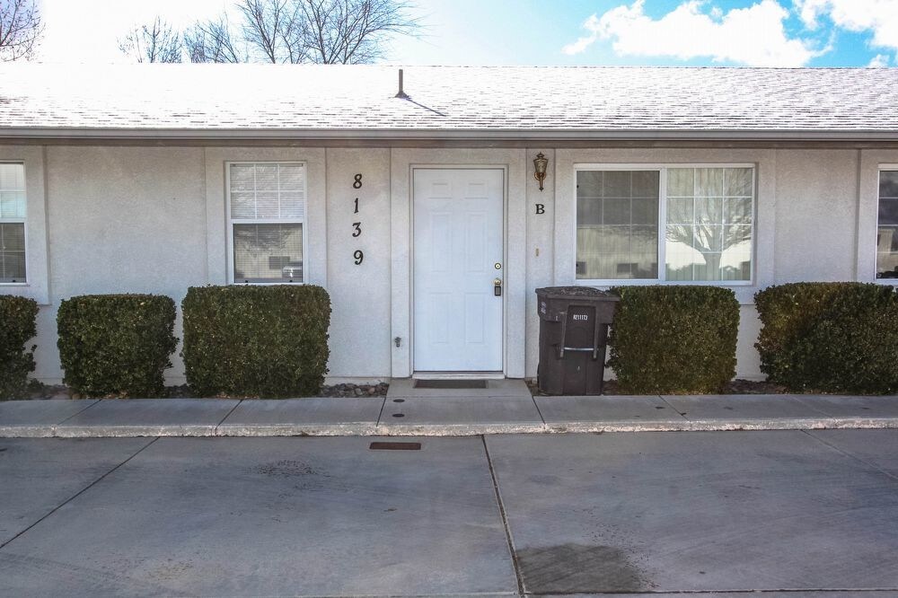 Triplex with Fenced Yard House Rental in Prescott Valley, AZ