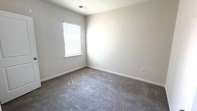 Foto del edificio - Beautiful 3/2 In Amenity Filled Neighborhood!