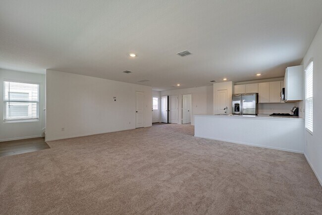 Foto del edificio - Brand New Modern Home with Landlord-Provid...