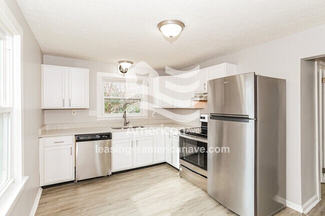 Foto del edificio - 4222 Myrtle Ave