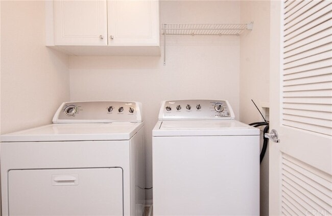 Foto del edificio - 928 Lilac Ln