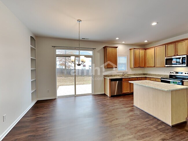Building Photo - 821 Maurepas Drive