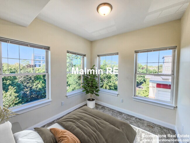 Foto del edificio - 81 Amory St