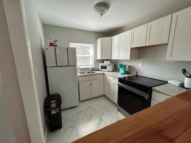 Foto del edificio - Fully updated 2/1 with Flex Room near FSU ...