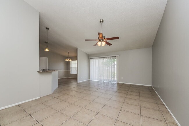 Building Photo - 1015 Elizabeth Ridge Ct