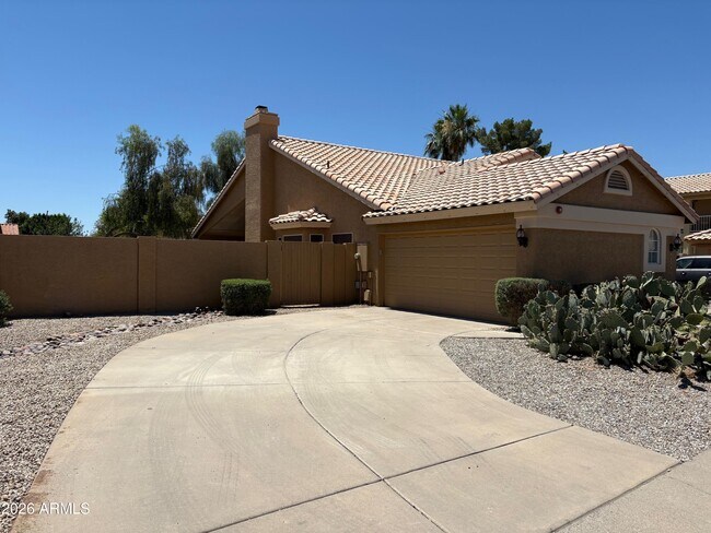 Building Photo - 9329 E Corrine Dr