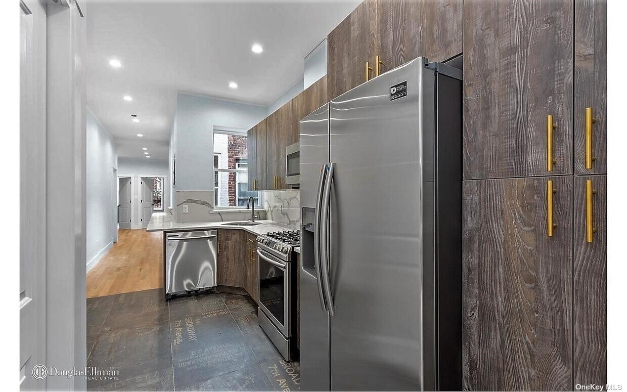 Foto principal - 48-54-54 46th St