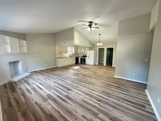 Building Photo - 6309 Rambler Dr